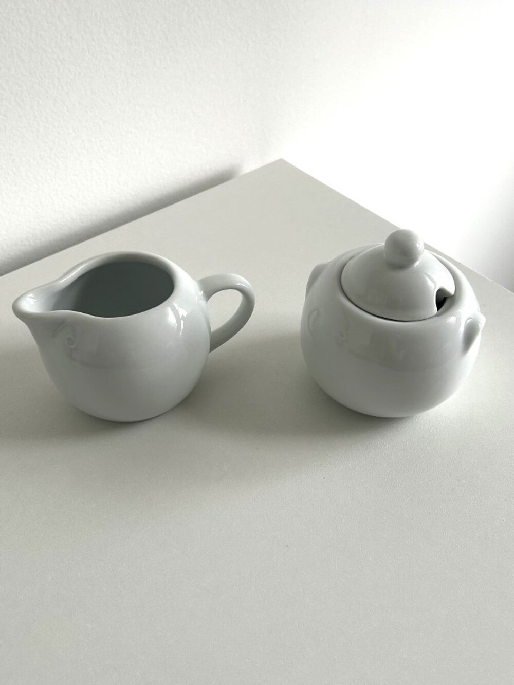 White Creamer Sugar set